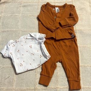3 piece set sweater, pants onesie